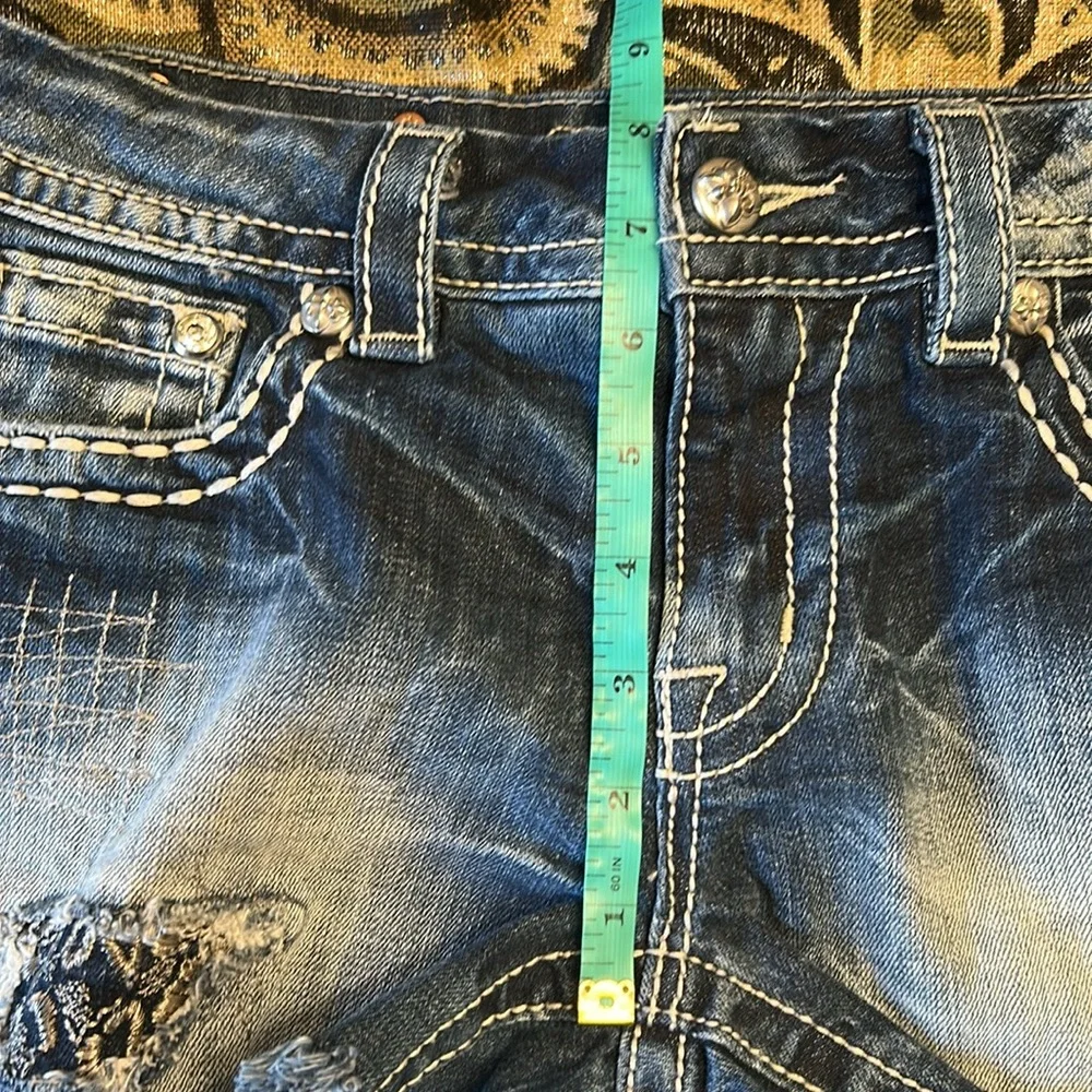 Miss Me Tag size 29 Dark Blue Denim Shorts with  peekaboo pockets - Picture 13 of 16